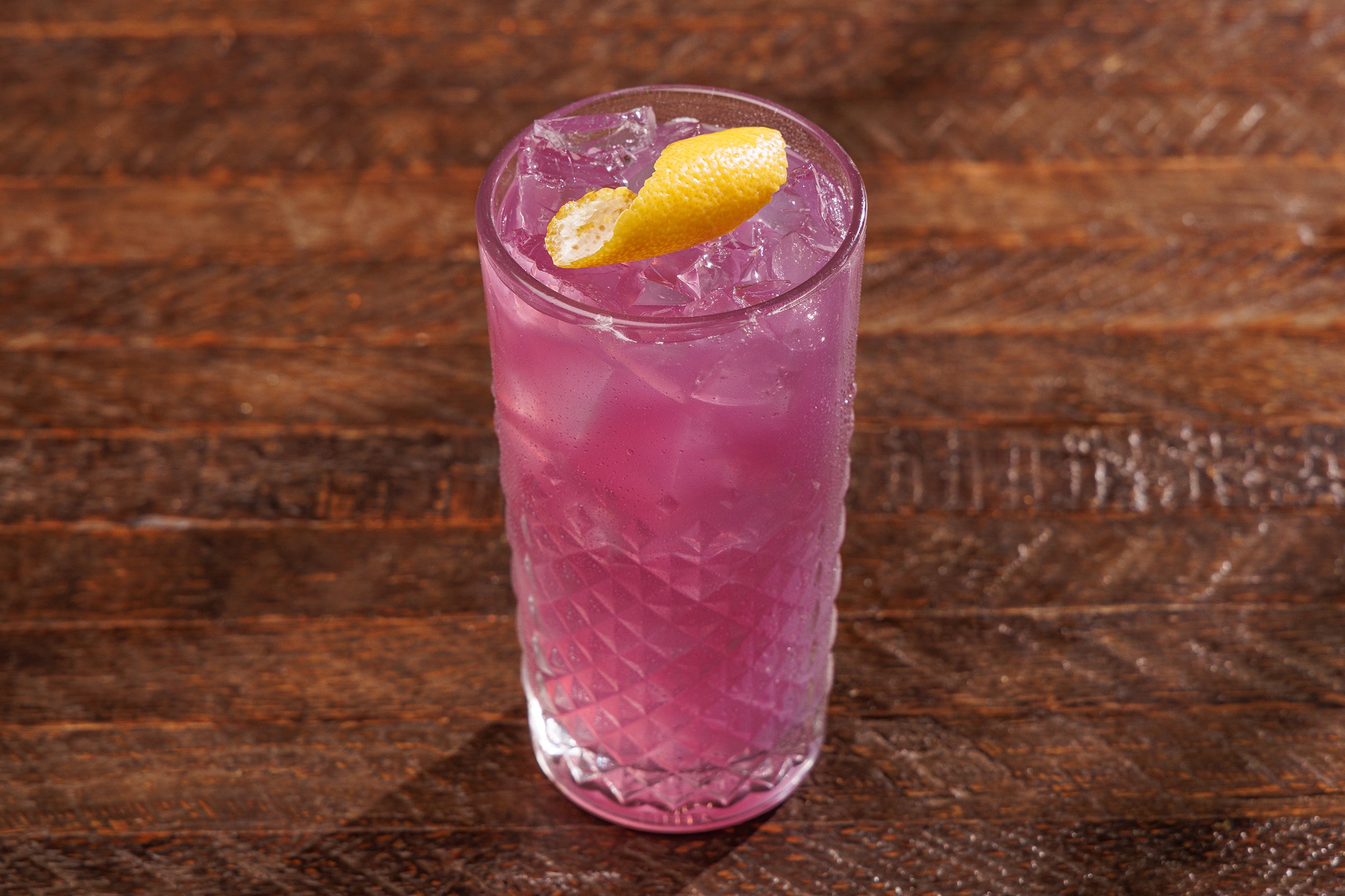 Elderflower Lemonade Spritz 